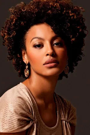 Sheron Menezzes photo