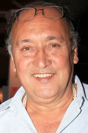 Victor Banerjee photo
