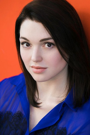 Jennifer Stone photo
