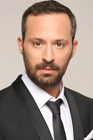 Paris Thomopoulos photo