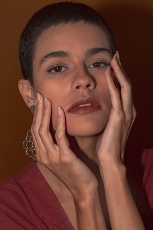 Arianne Botelho photo