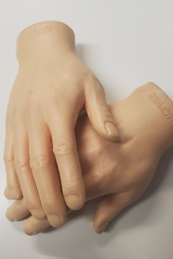 Les Petites Mains poster