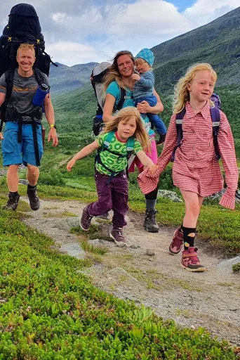 Äventyrsfamiljen poster