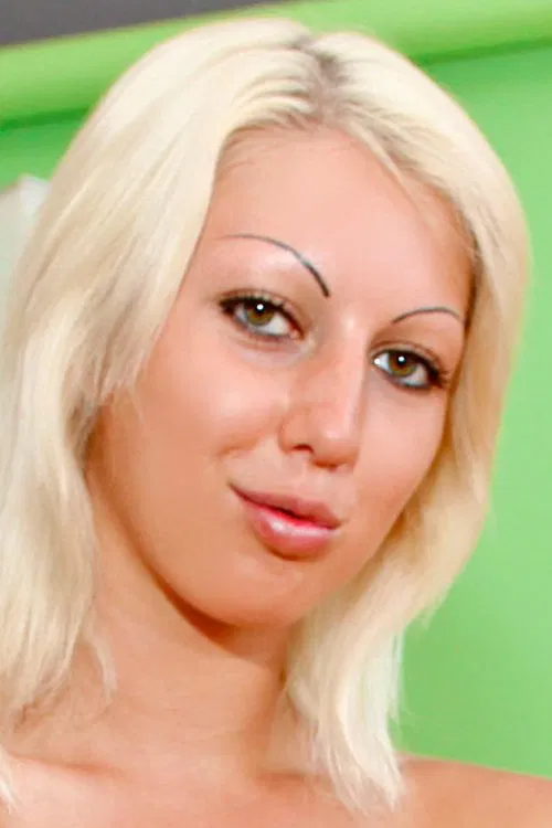 Pamela Blond profile