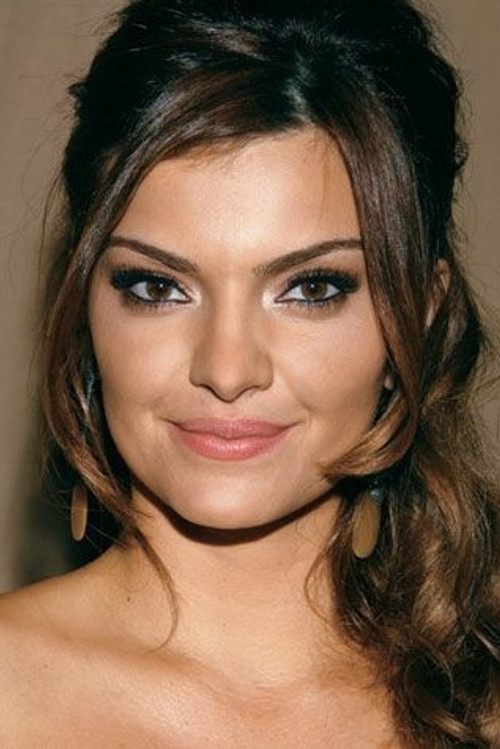 Mayana Neiva profile