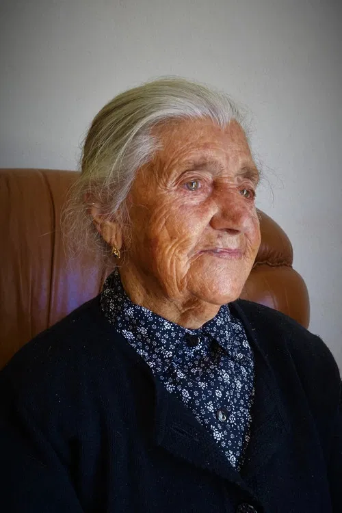 Floripes Pereira profile