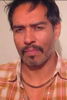 Roel Navarro profile