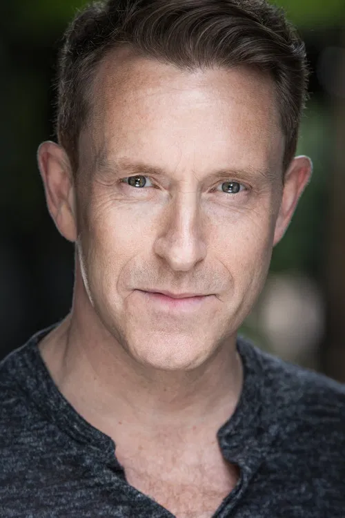 Earl Carpenter profile