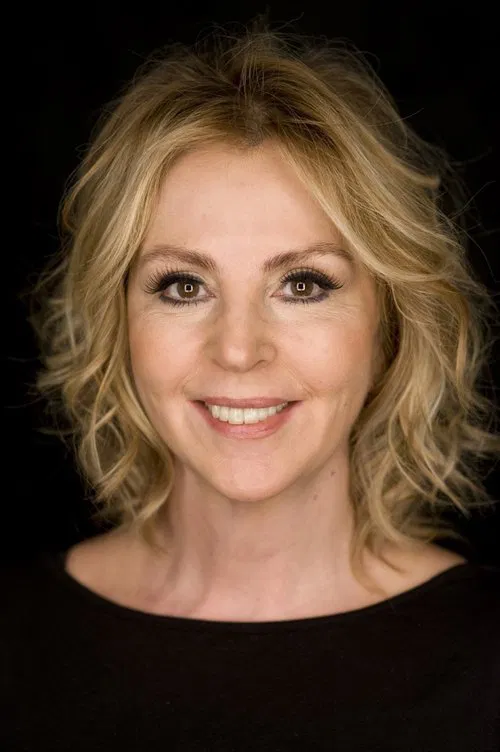 Hale Soygazi profile