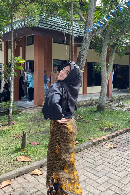 Nida Udhiyani profile