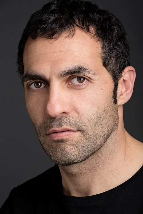 Mario de la Rosa profile