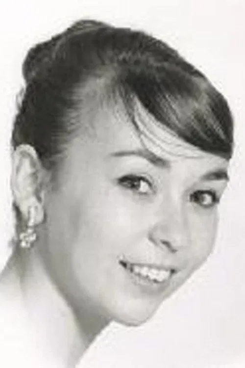 Nikki Tilroe profile