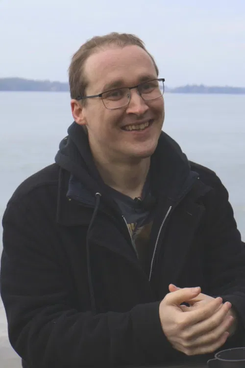 Alex Davidson profile