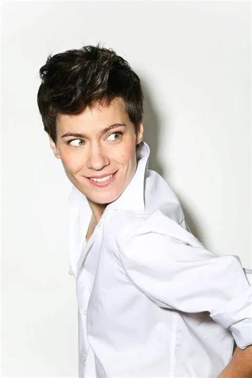 Dora Fišter Toš profile