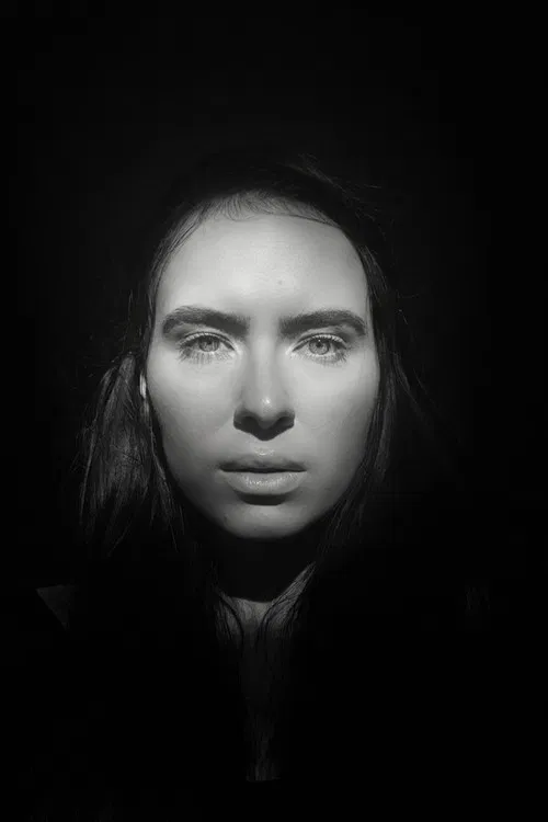 Pollyanna Popermâjer profile