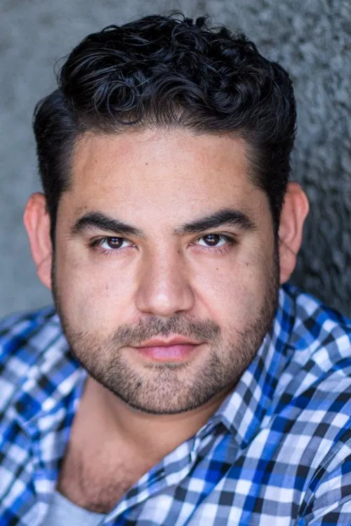 Juan Gabriel Pareja profile