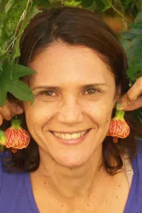 Veronica Cavalcanti profile