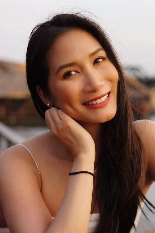 Apasiri Kulthanan profile