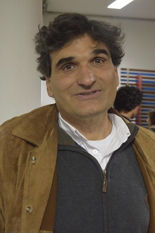 Cao Hamburger profile