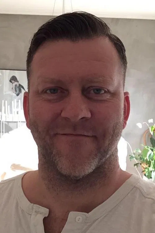 Jone Hope Larsen profile