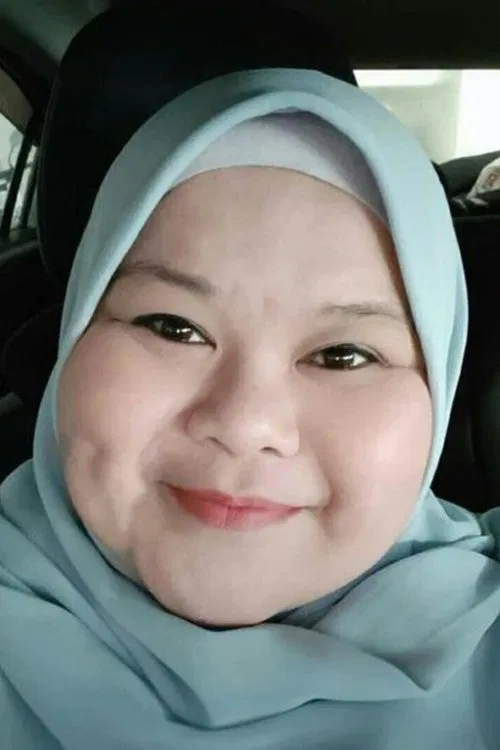 Syanie Hisyam profile