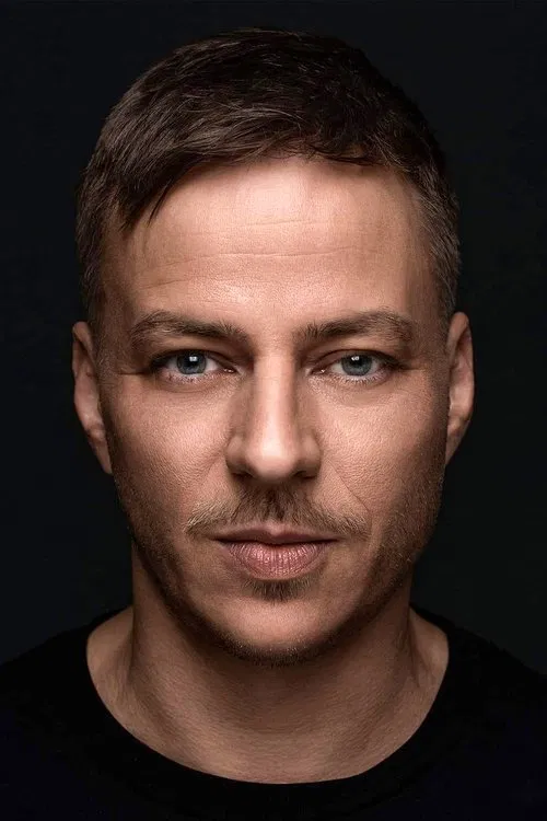 Tom Wlaschiha profile