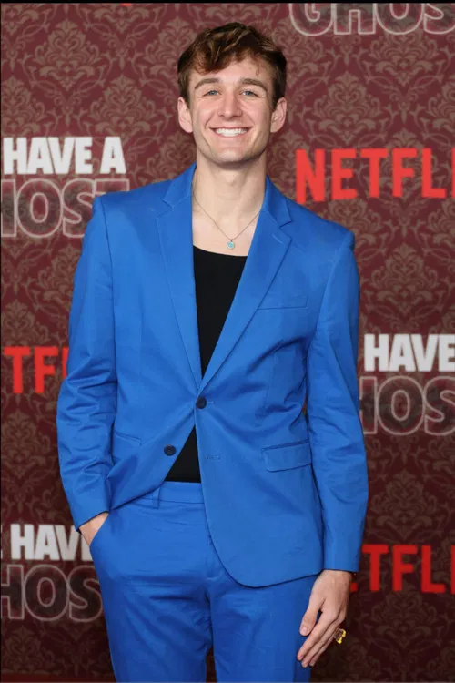 Carter Kench profile