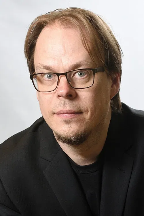 Ardo Ran Varres profile