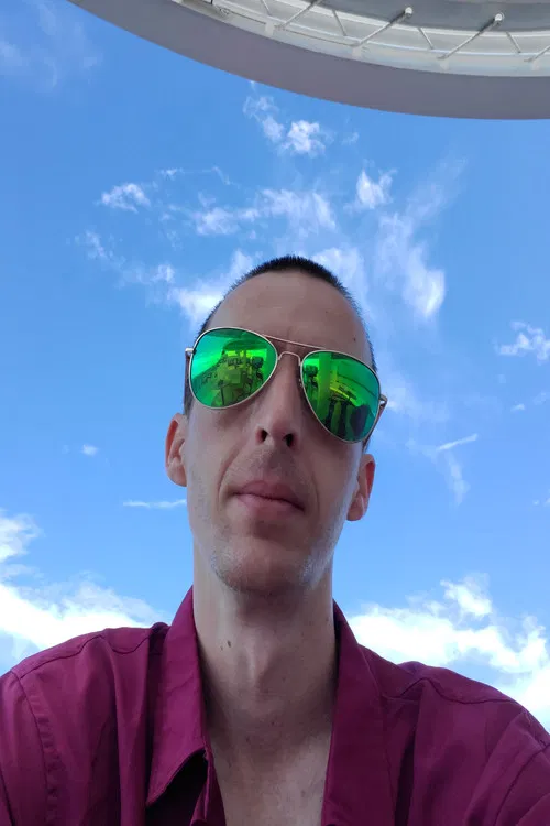 Jonathan Simpson profile