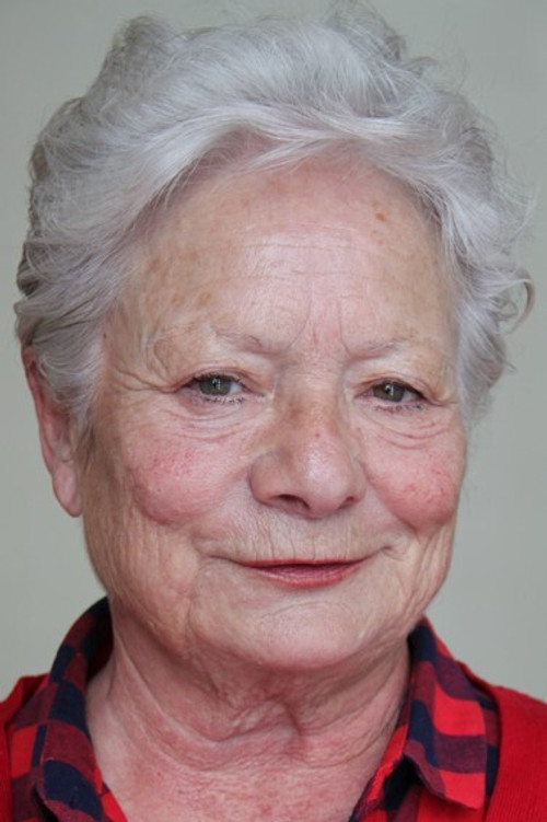 Carmen Esteban profile