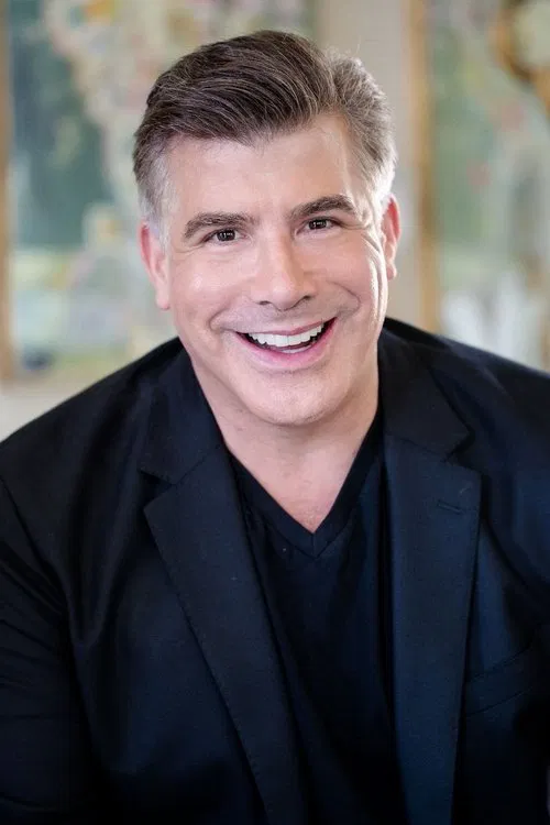Bryan Batt profile