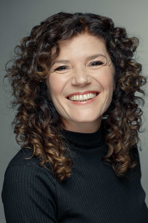 Dainara Toffoli profile