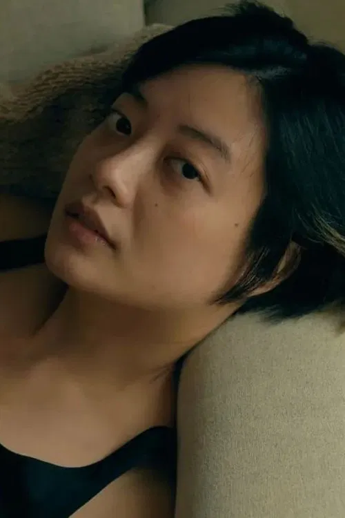 Leony Vitria Hartanti profile