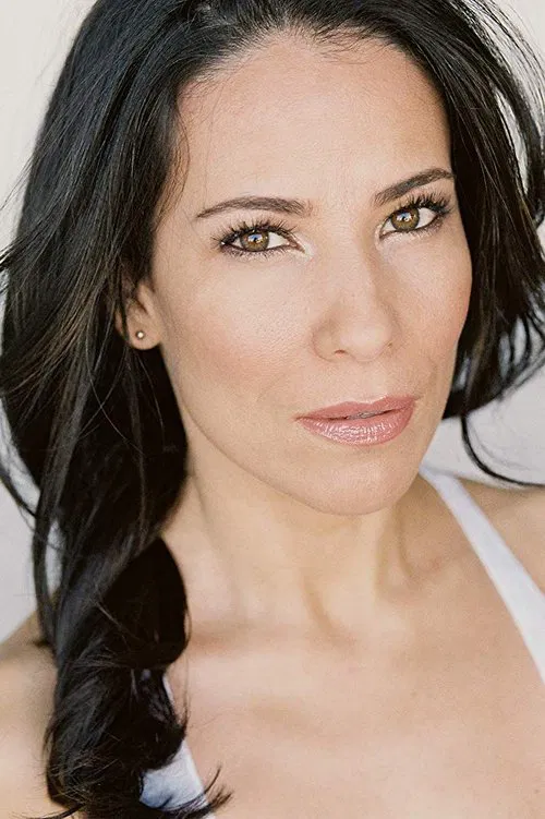 Jossara Jinaro profile