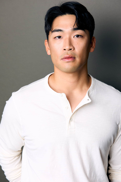 Dan Hwang profile