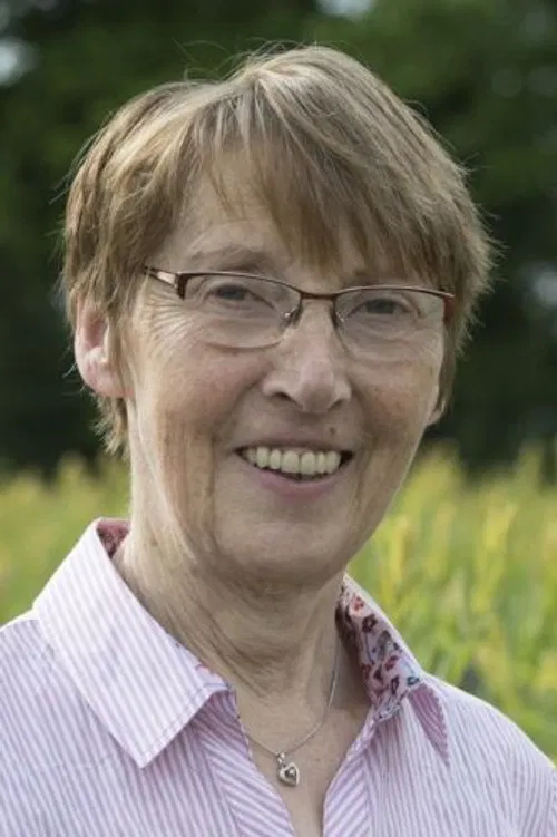 Irmgard von zur Mühlen profile