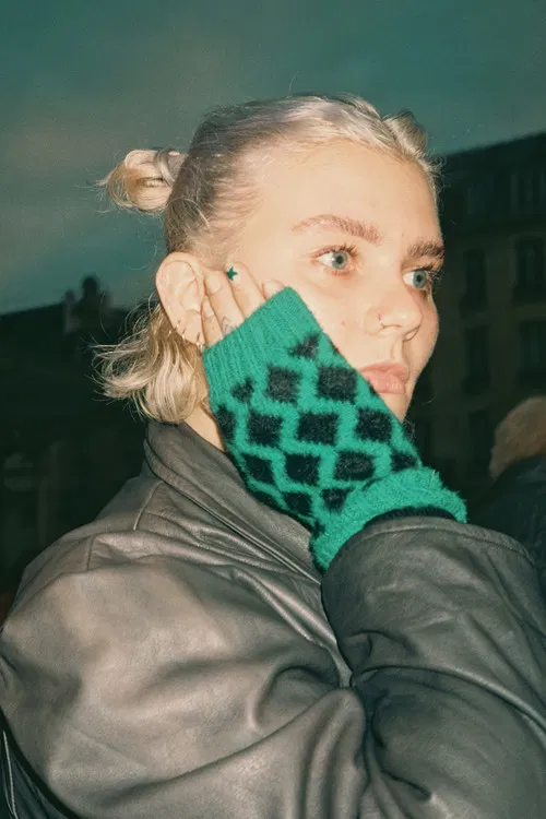 Emma Holzapfel profile