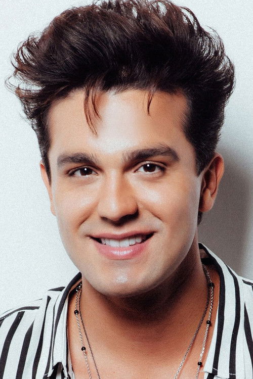 Luan Santana profile