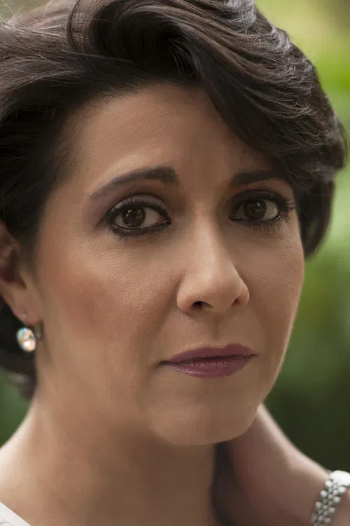 Eva Kaminari profile