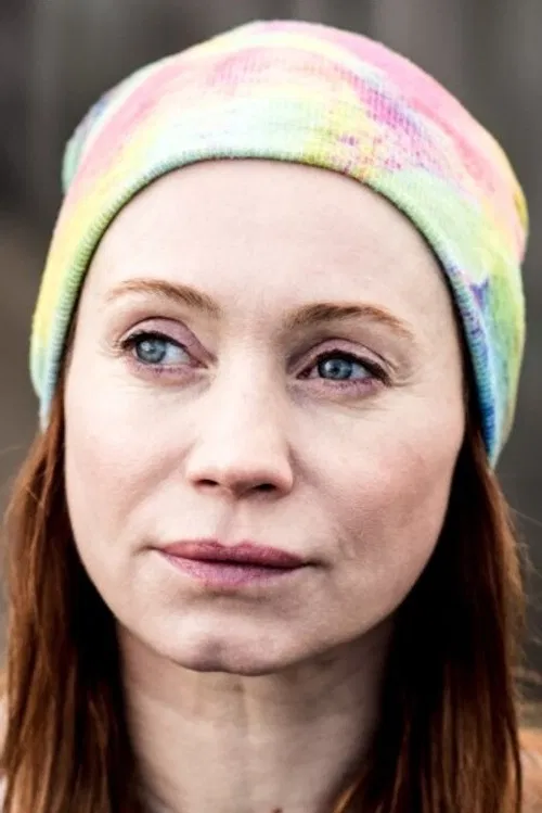 Geneviève Lagravière profile