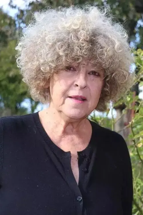 Elisabeth Reynaud profile