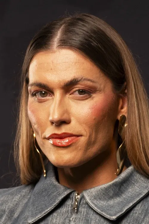 Alina Juhart profile