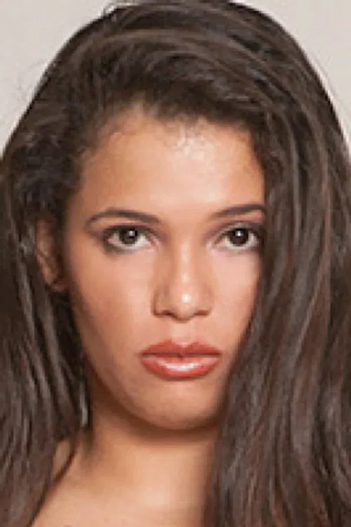 Karina Marfim profile