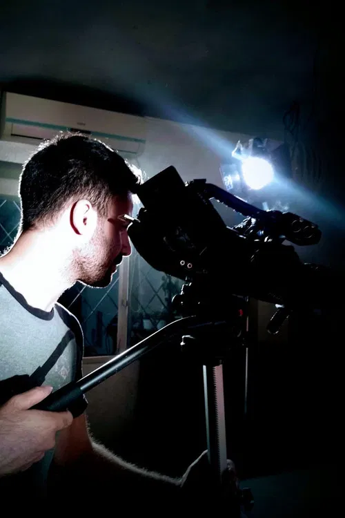 Milton De Luca profile