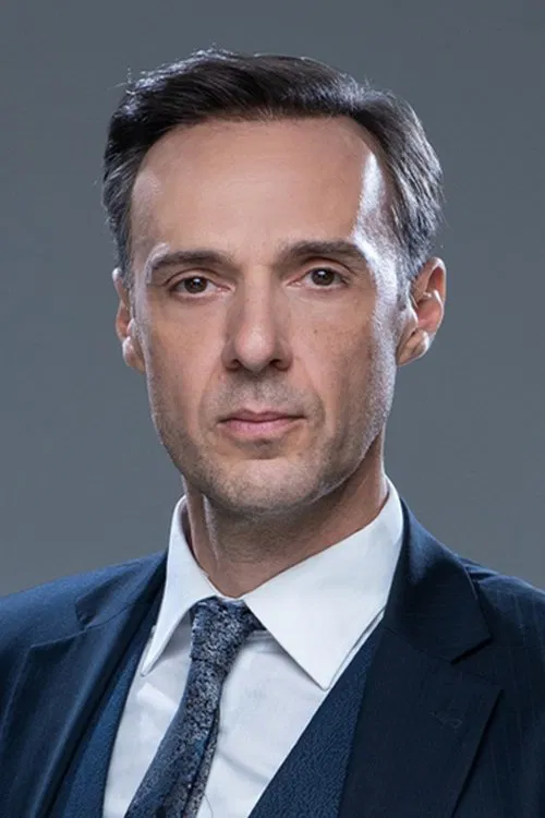 Christos Plainis profile