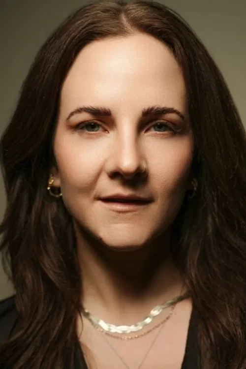 Fi Silverthorn profile