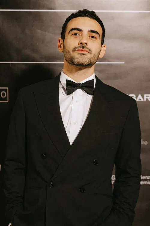 Luis Calderón profile