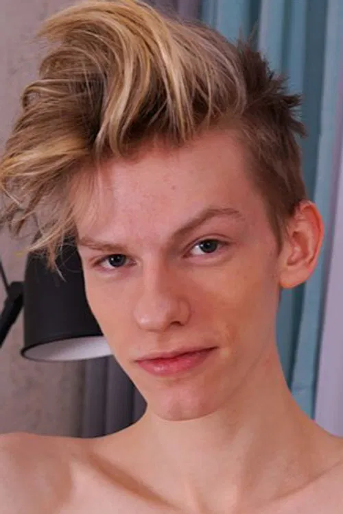 Alex Powelly profile