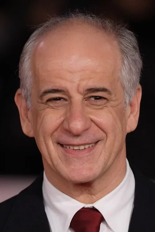 Toni Servillo profile