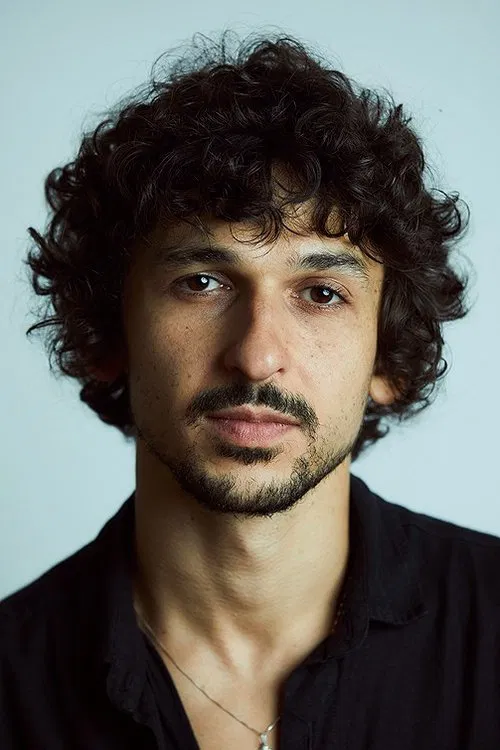 Ravel Andrade profile